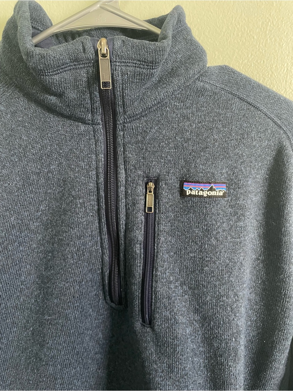 Patagonia Men's Dark Blue Half-Zip Fleece Pullover - Picture 2 of 3